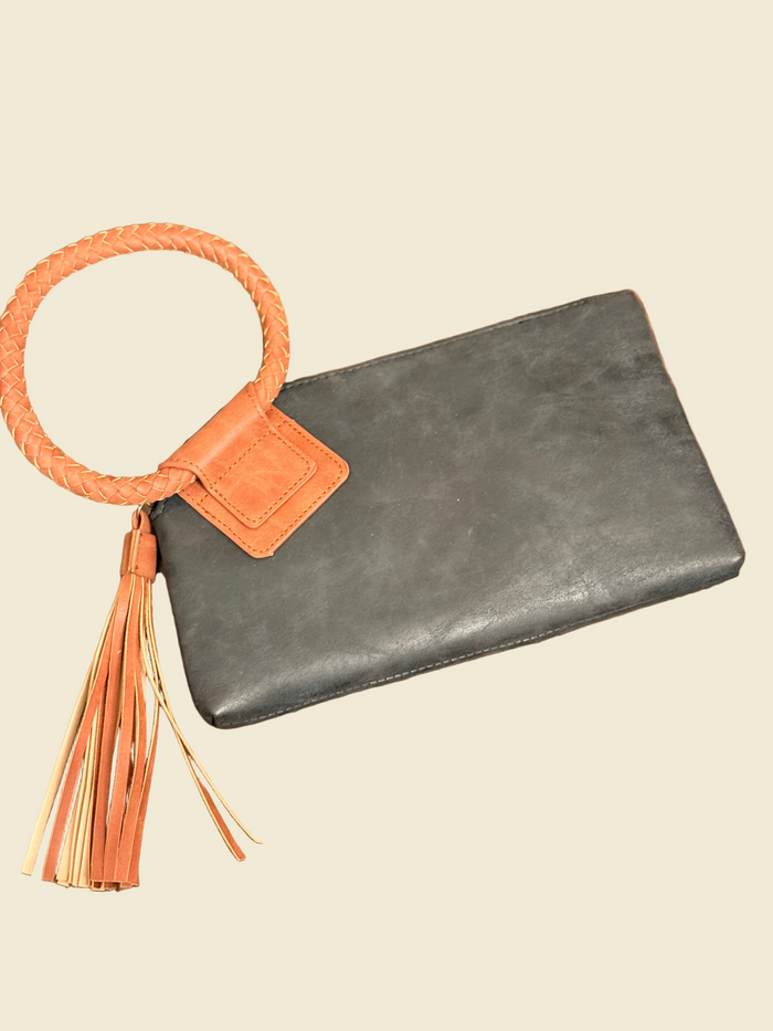 Two Tone Tassel Wristlet | Black