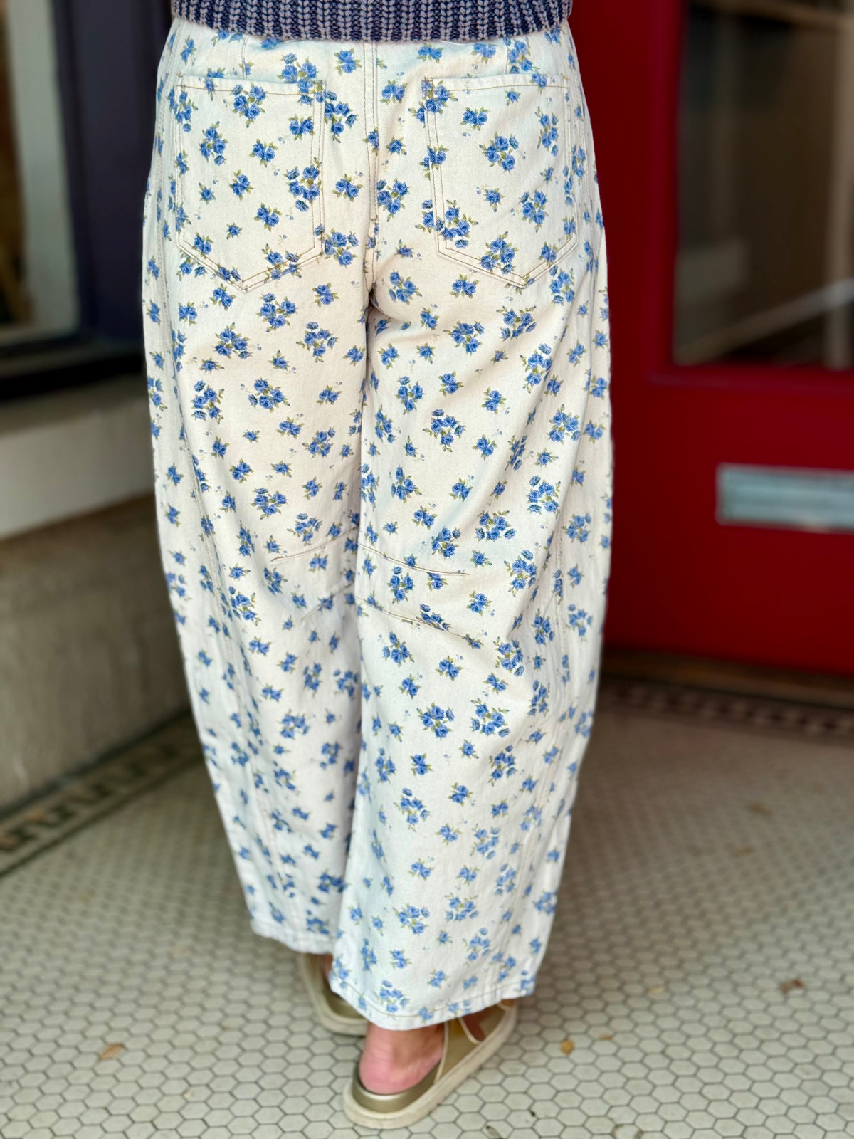 Floral Waist Tie Barrel Jeans