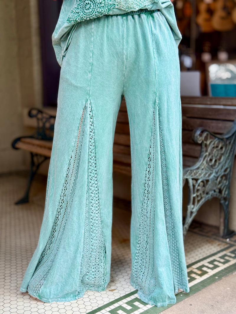 Lace Colorblock Flare Pants | Green