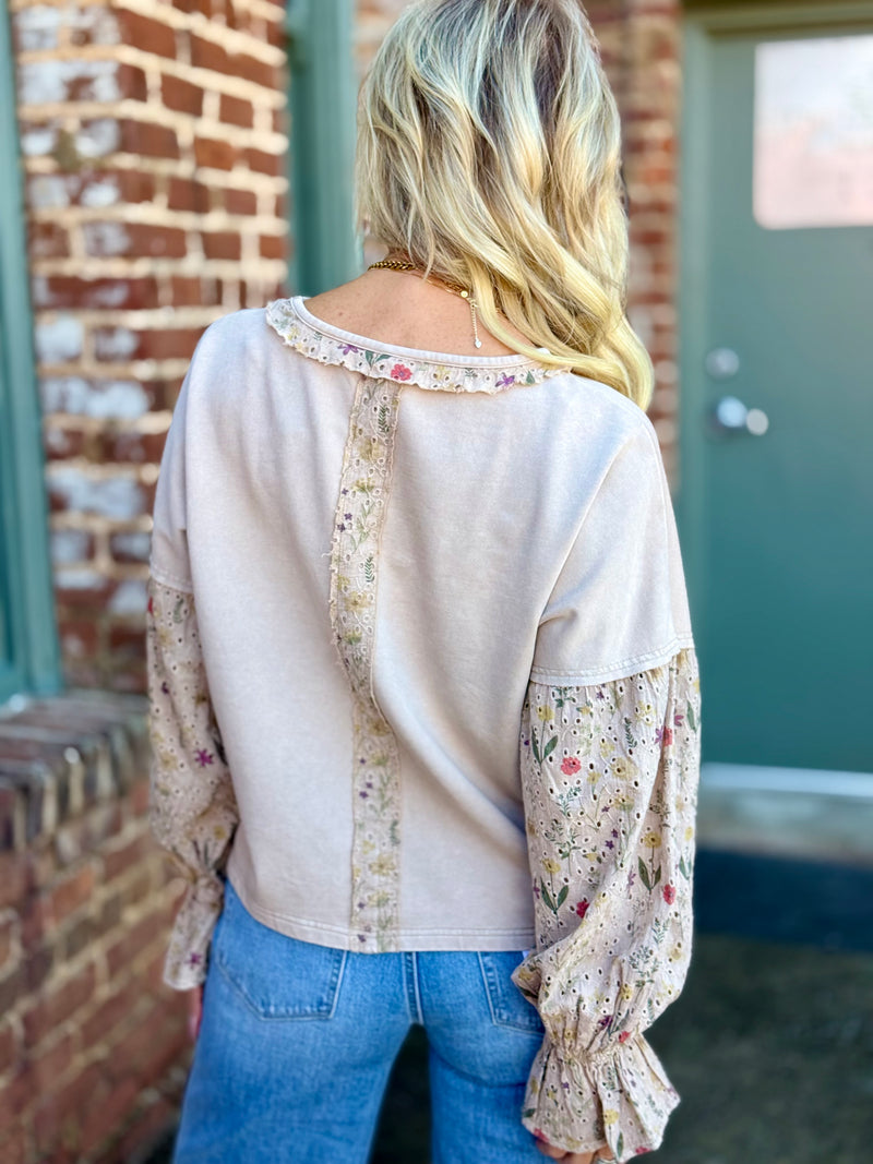 Floral Eyelet Sleeve Top