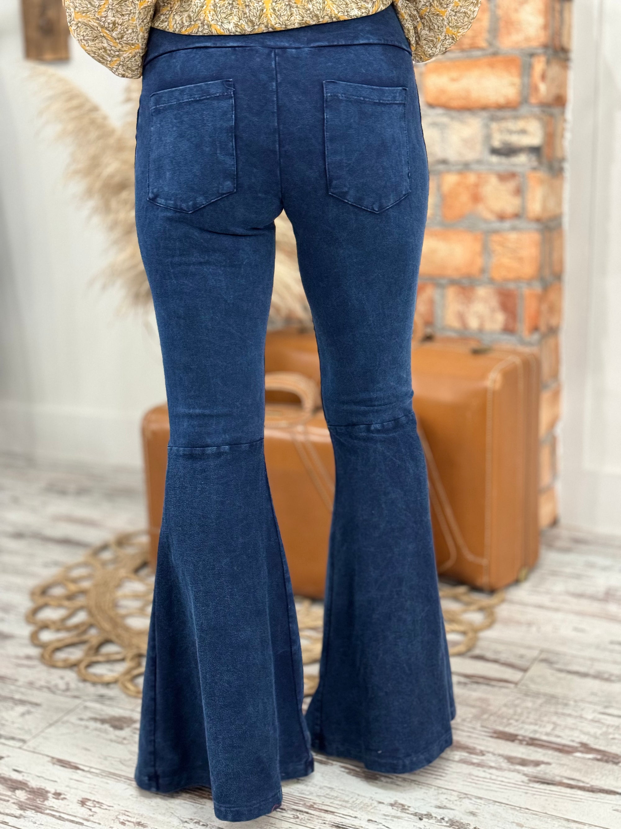 Washed Bell Bottom Flare Pants with Pockets in Dark Blue