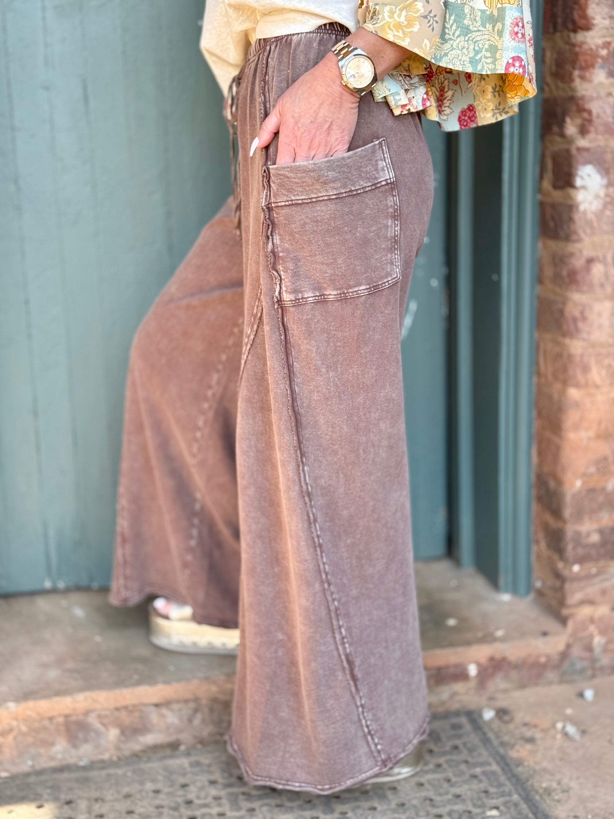 Washed Wide Leg Raw Edge Pants