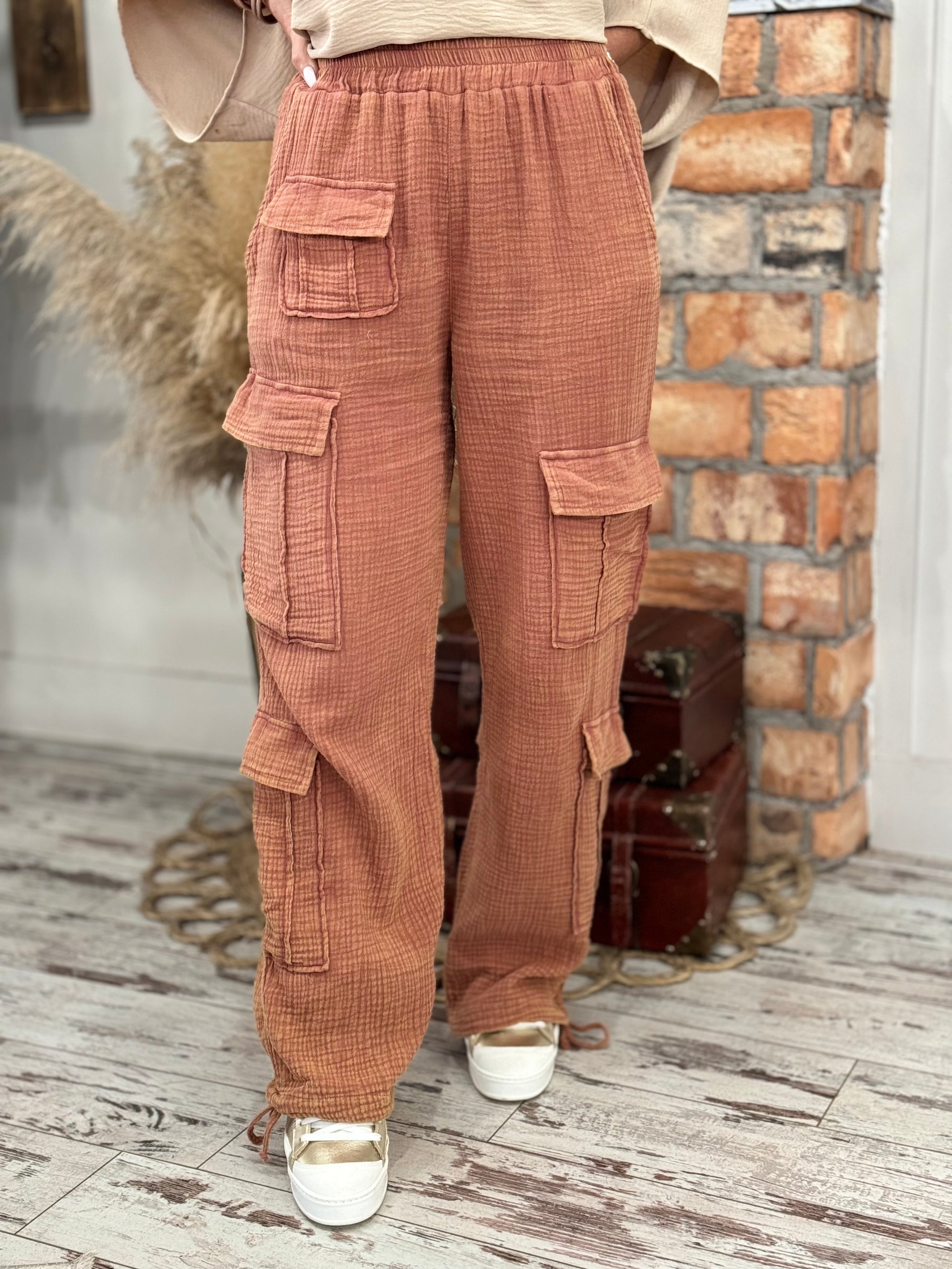 Washed Gauze Cargo Jogger Pants in Rust