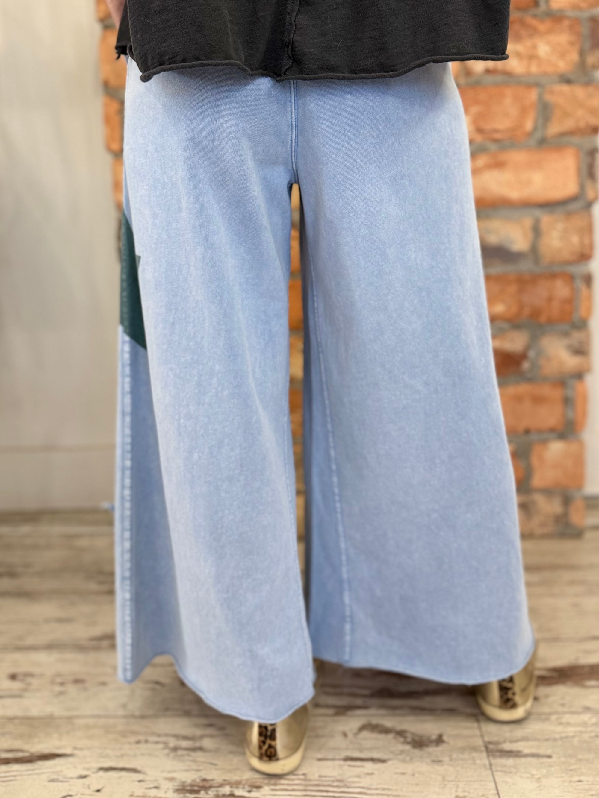 Cropped Wide Leg Star Patch Pants | Blue