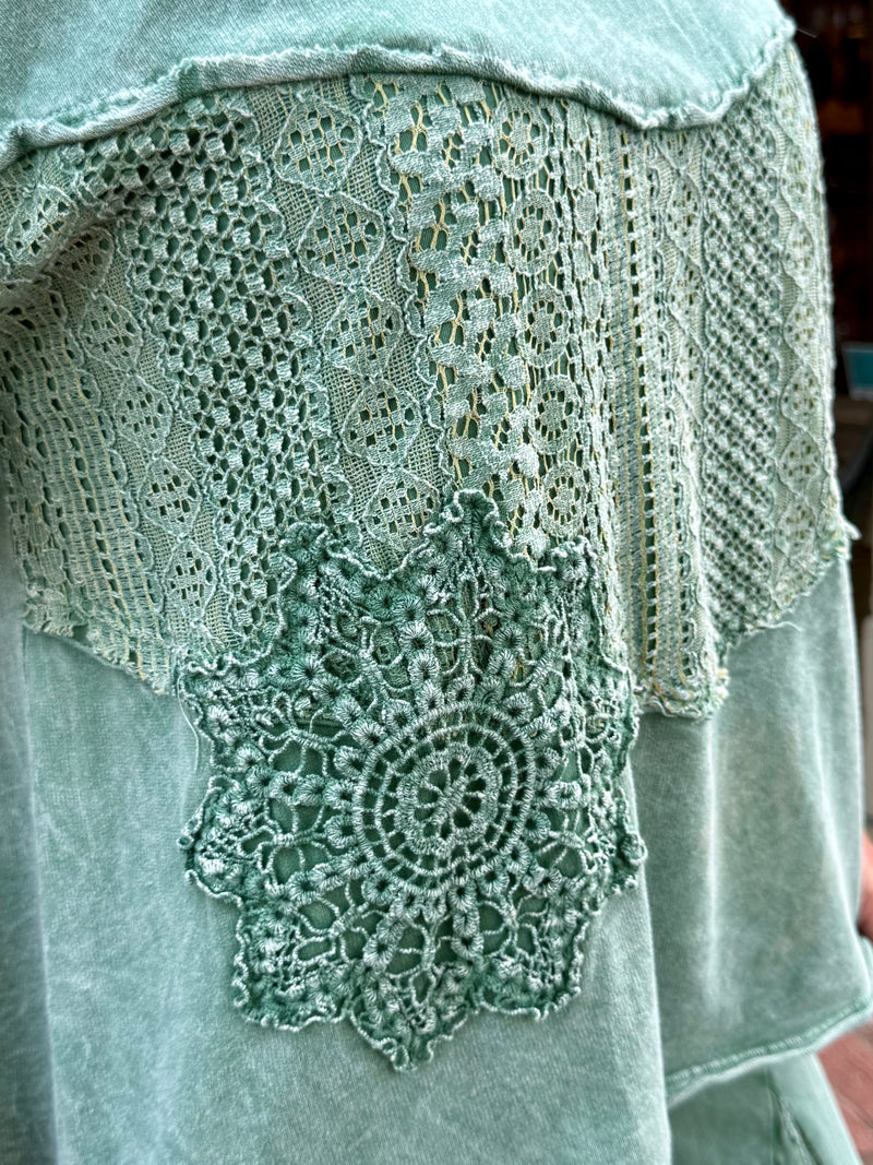 Crochet Floral Raw Edge Top