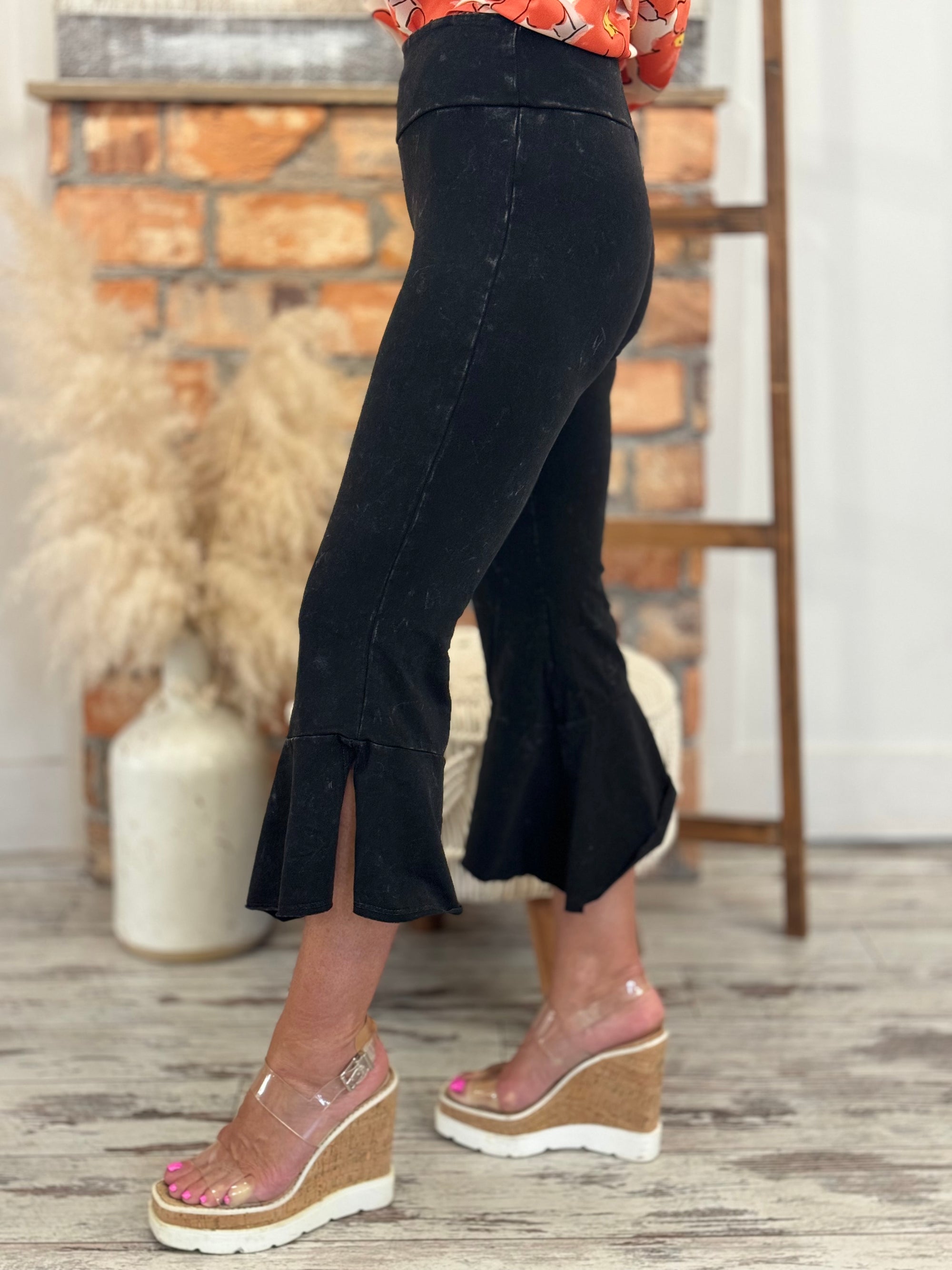 Washed Side Slit Cropped Flare Pants in Black