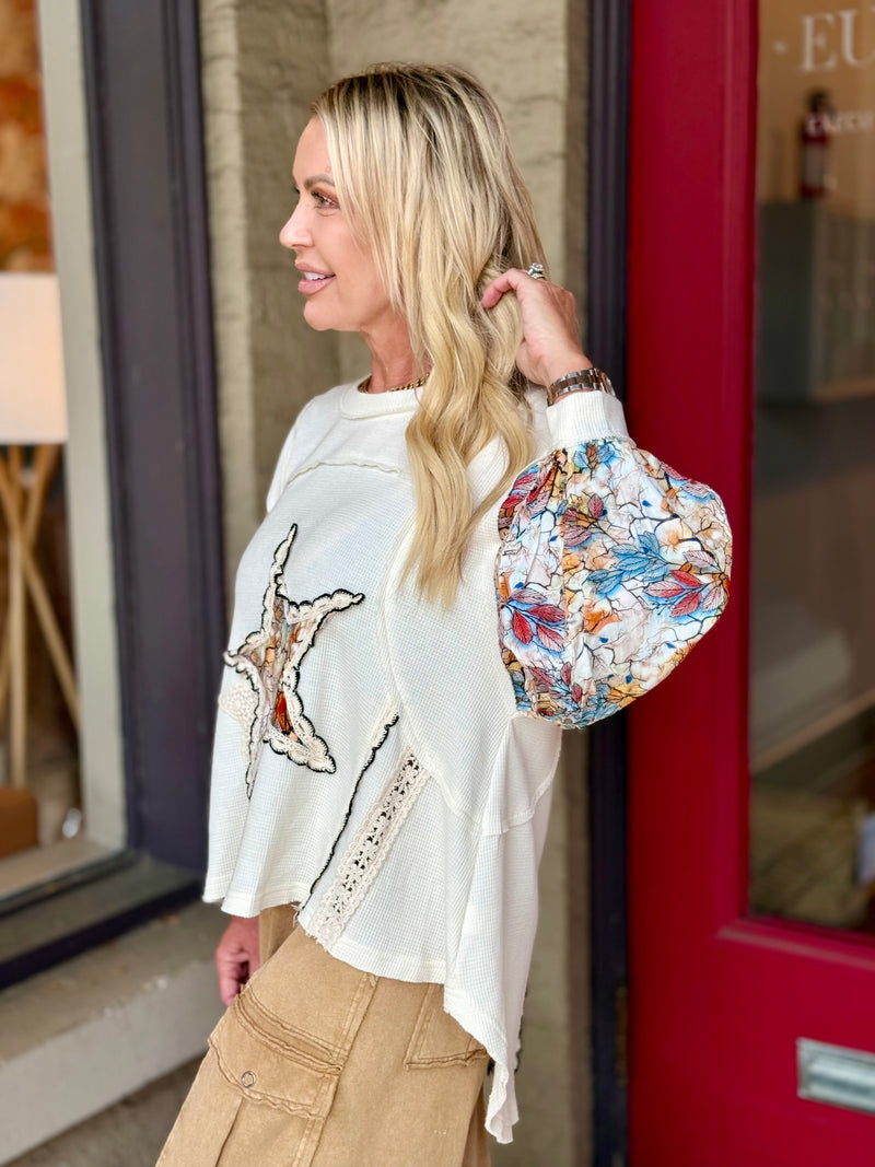 Contrast Sleeve Star Patch Top