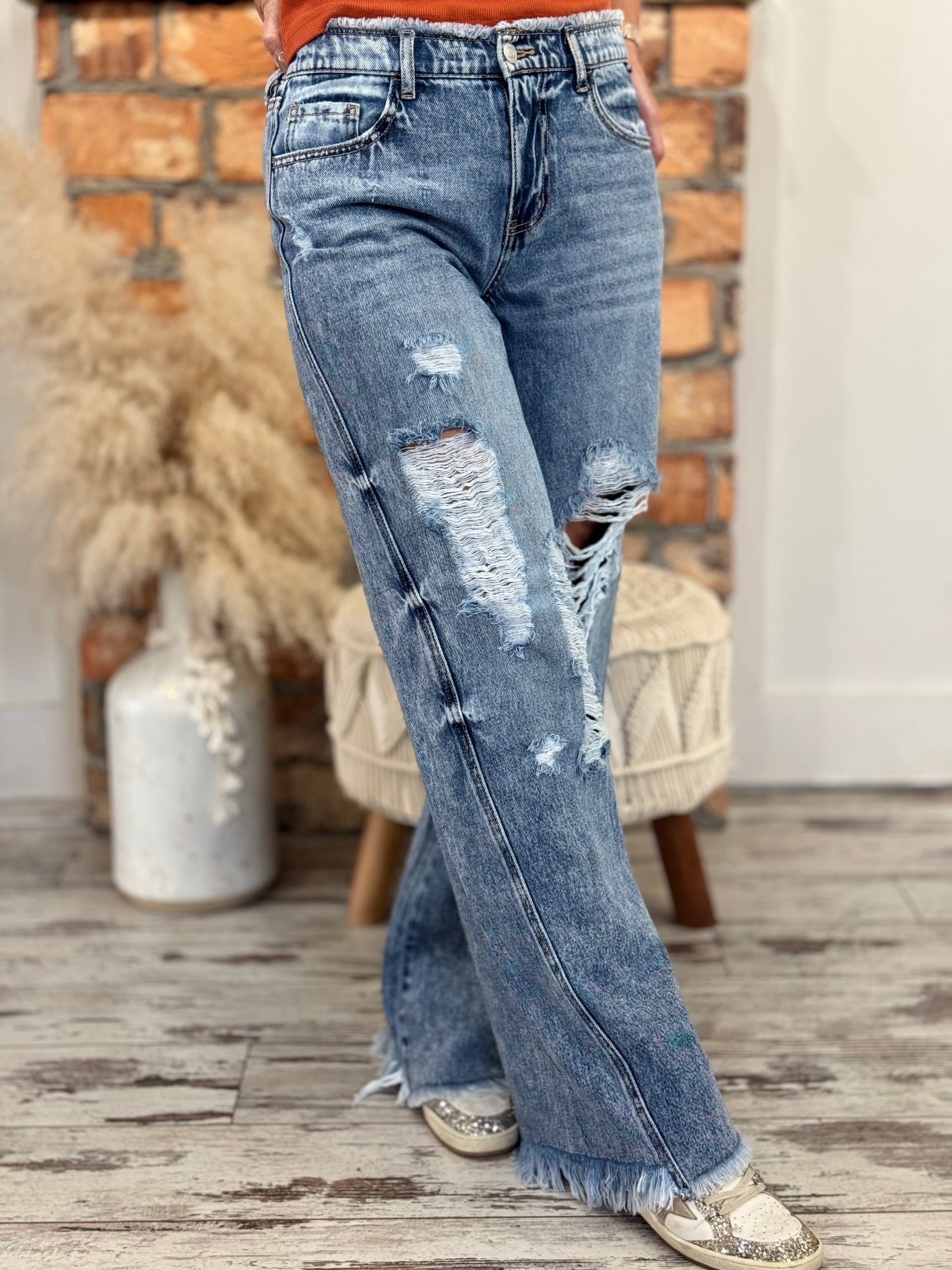 Raw Edge Distressed Wide Leg Jeans