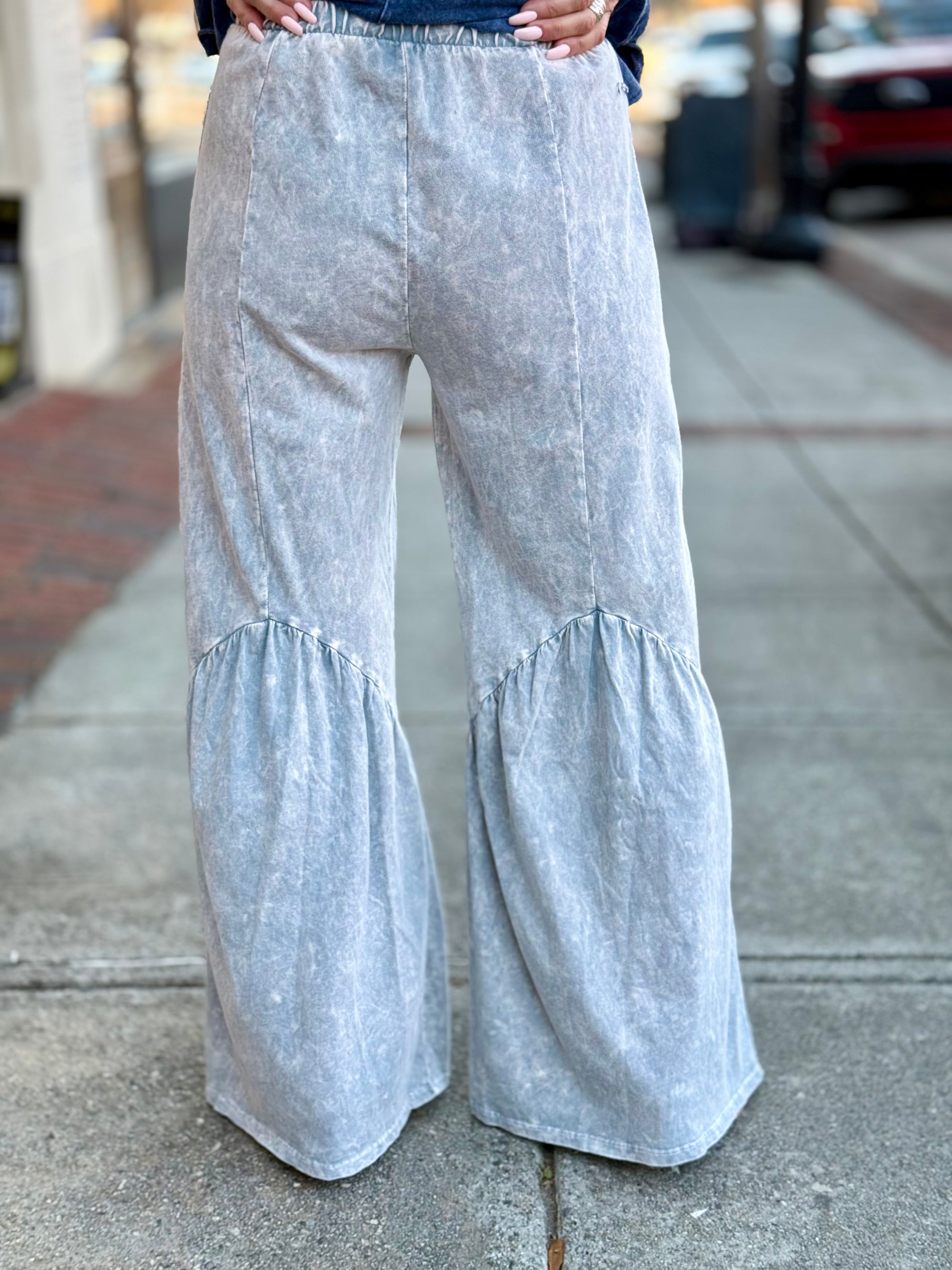 Heart Pocket Wide Leg Pants