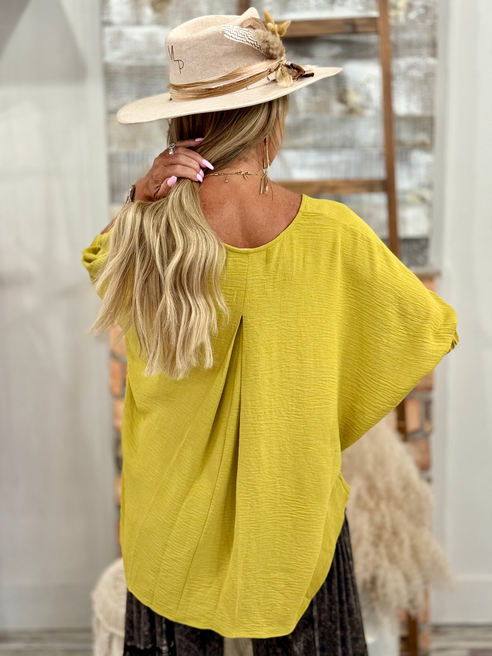 Oversized Elastic Cuff Sleeve Top