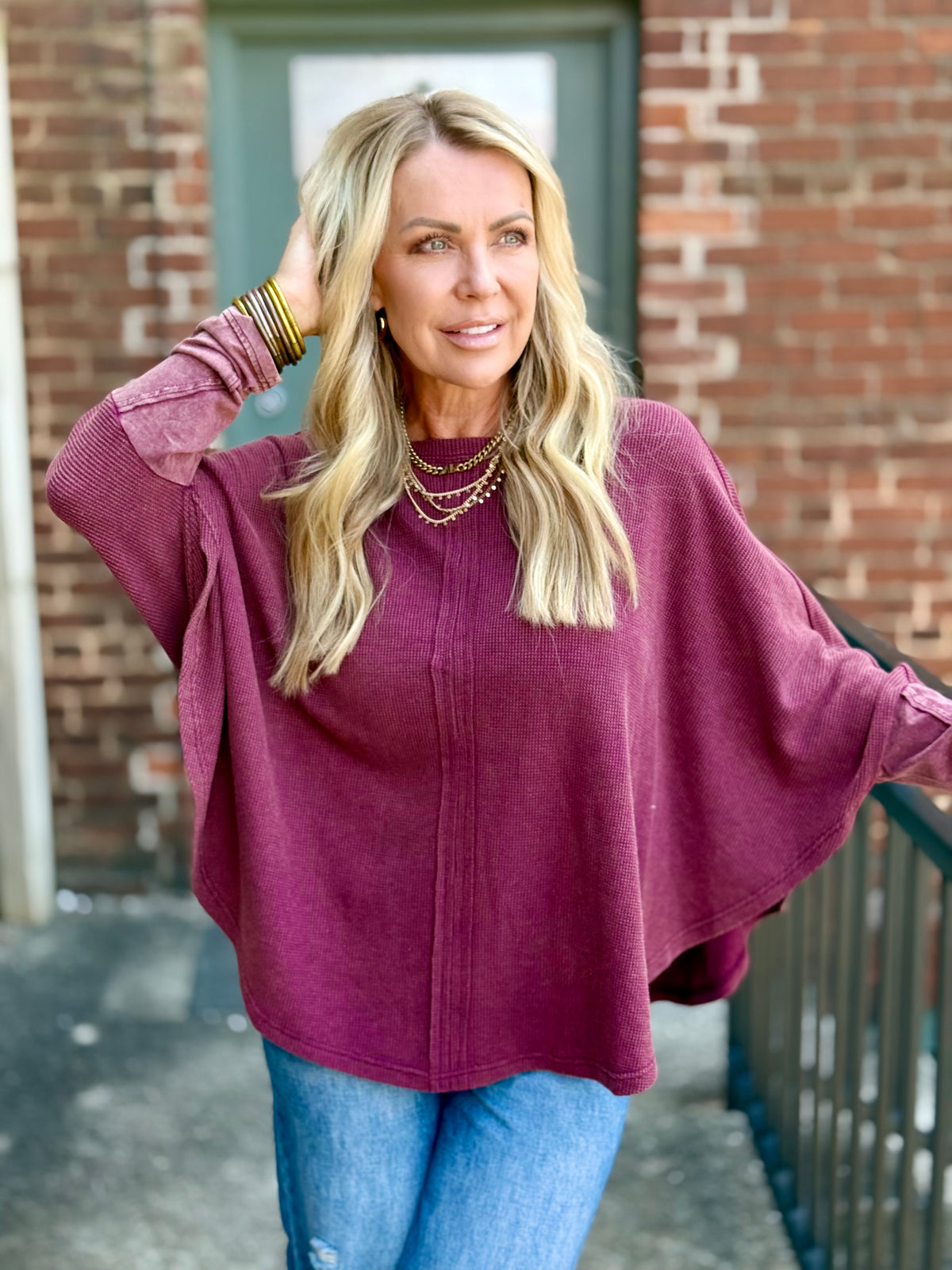 Washed Rounded Hem Pullover | Burgundy