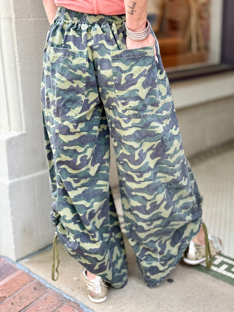 Ruched Wide Leg Camo Pants