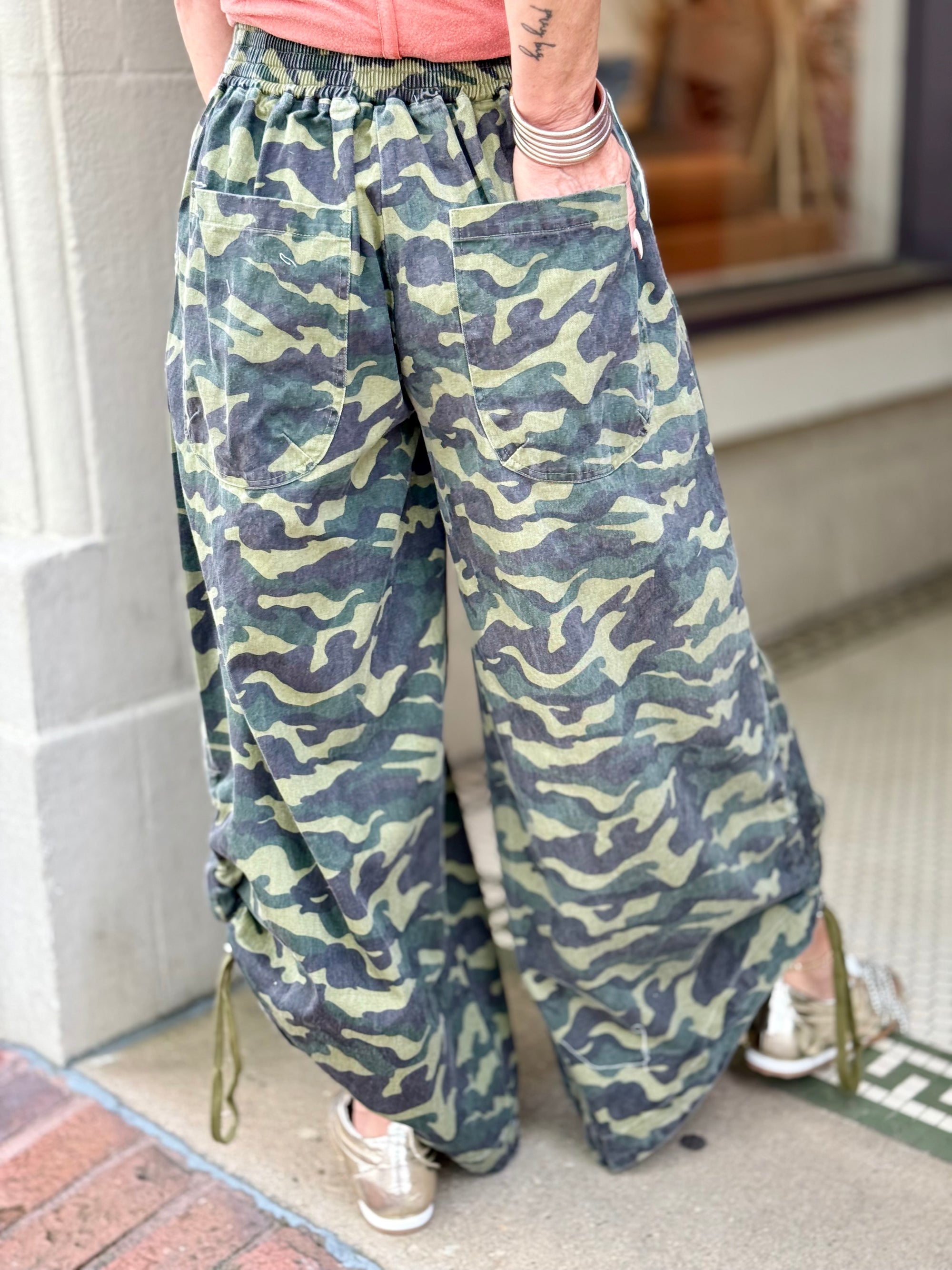 Ruched Wide Leg Camo Pants