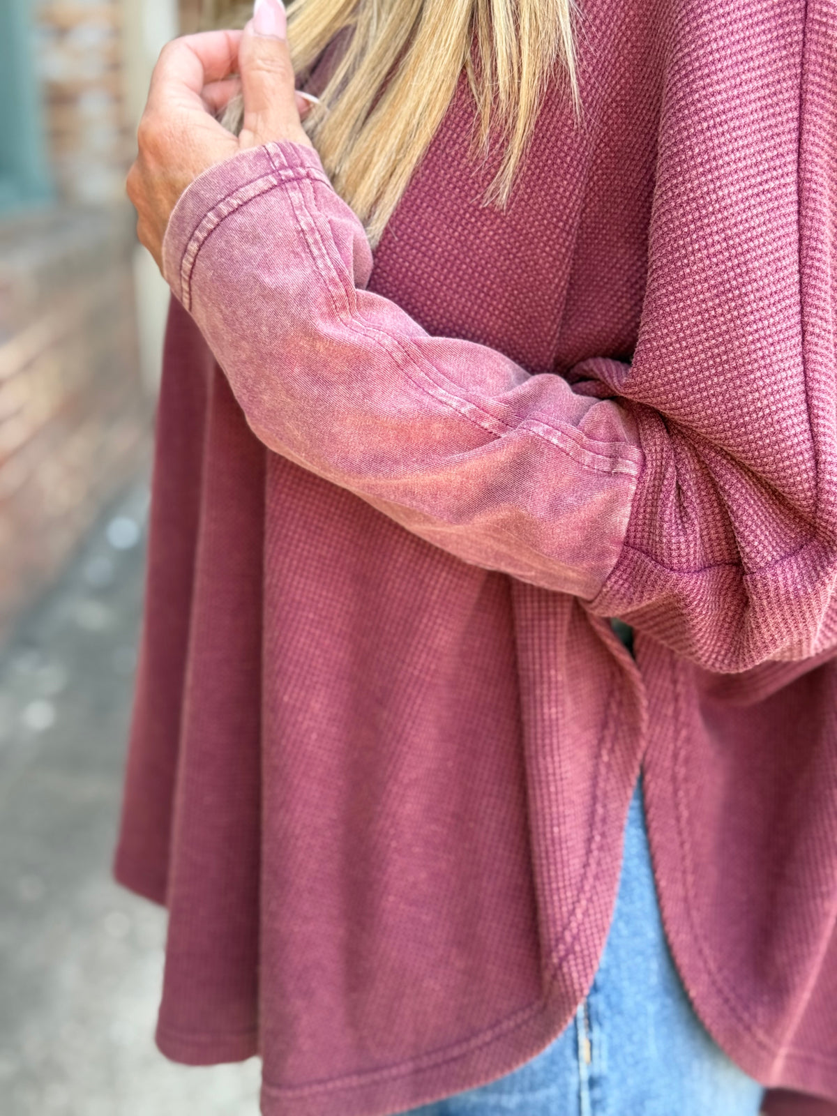Washed Rounded Hem Pullover | Burgundy