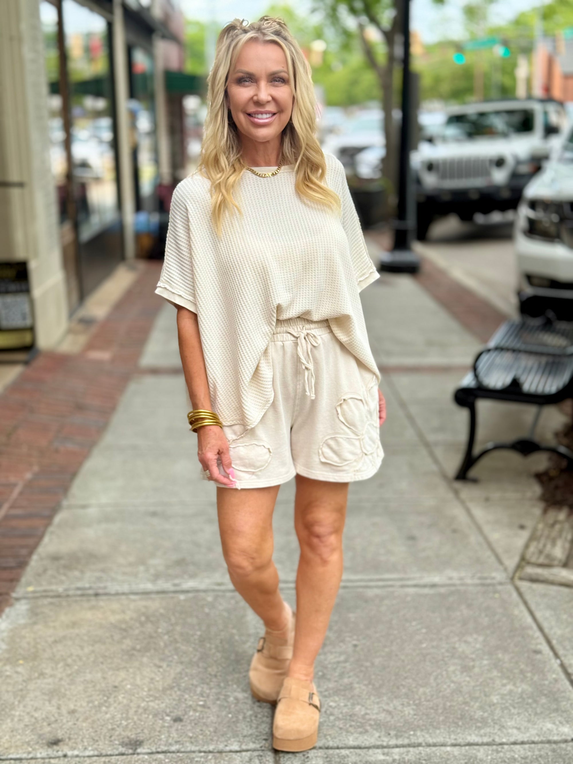 Washed Flower Patch Shorts | Khaki