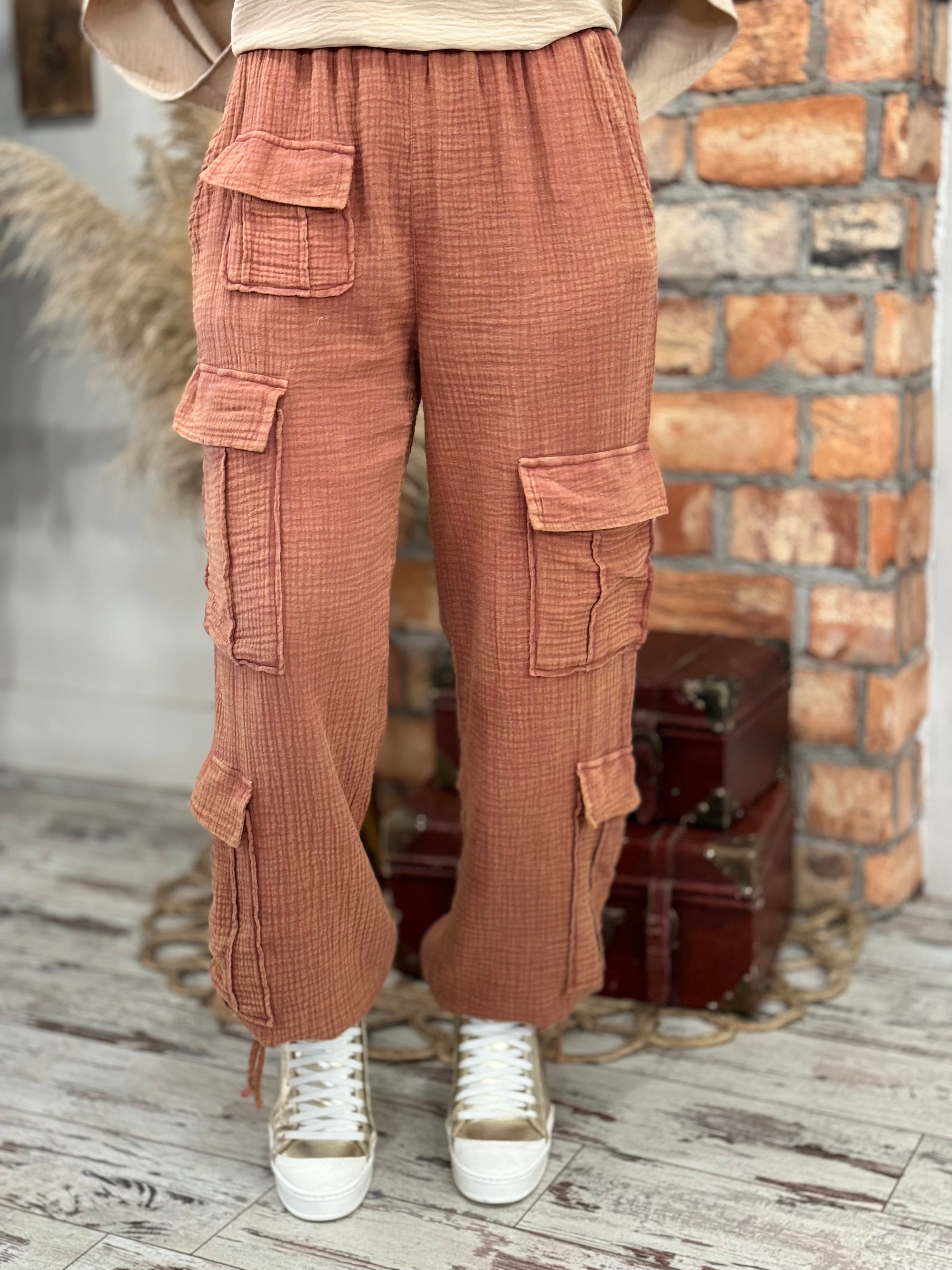 Washed Gauze Cargo Jogger Pants in Rust