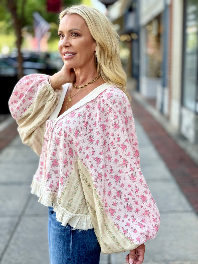 Floral Ruffle Hem Balloon Sleeve Top