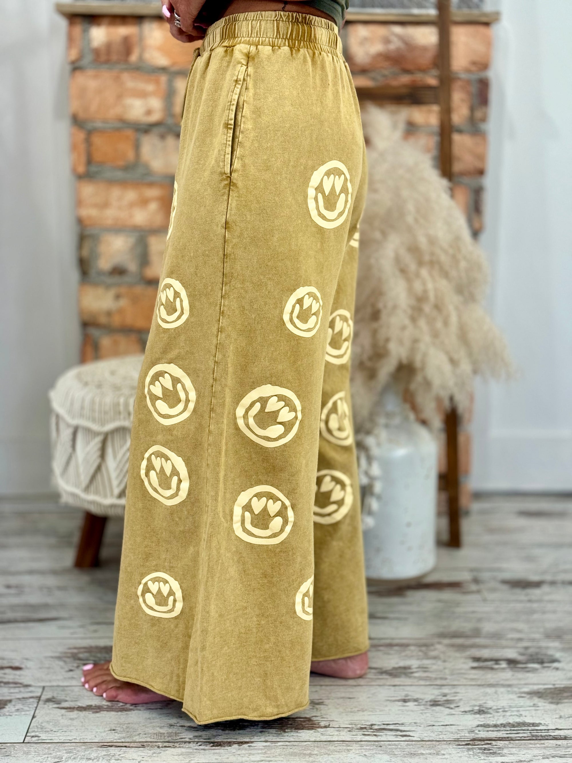 Mineral Wash Smiley Wide Leg Pants in Camel