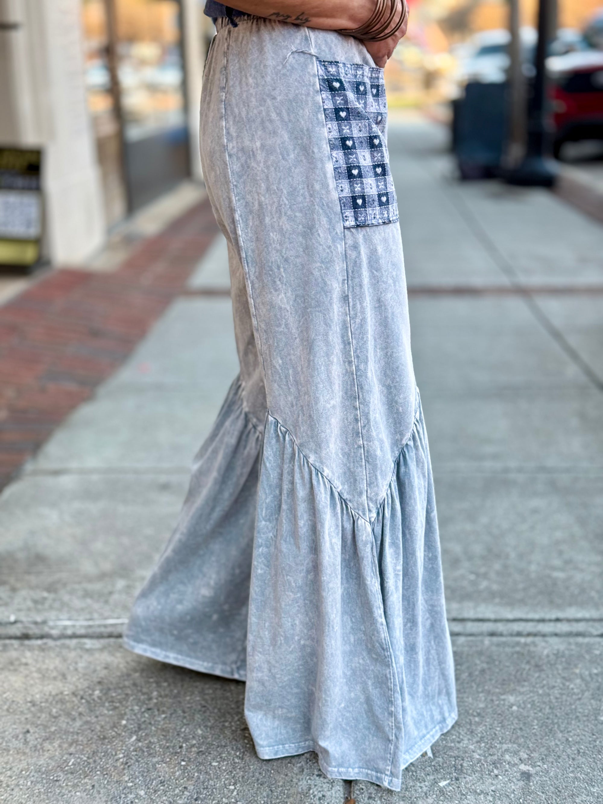 Heart Pocket Wide Leg Pants