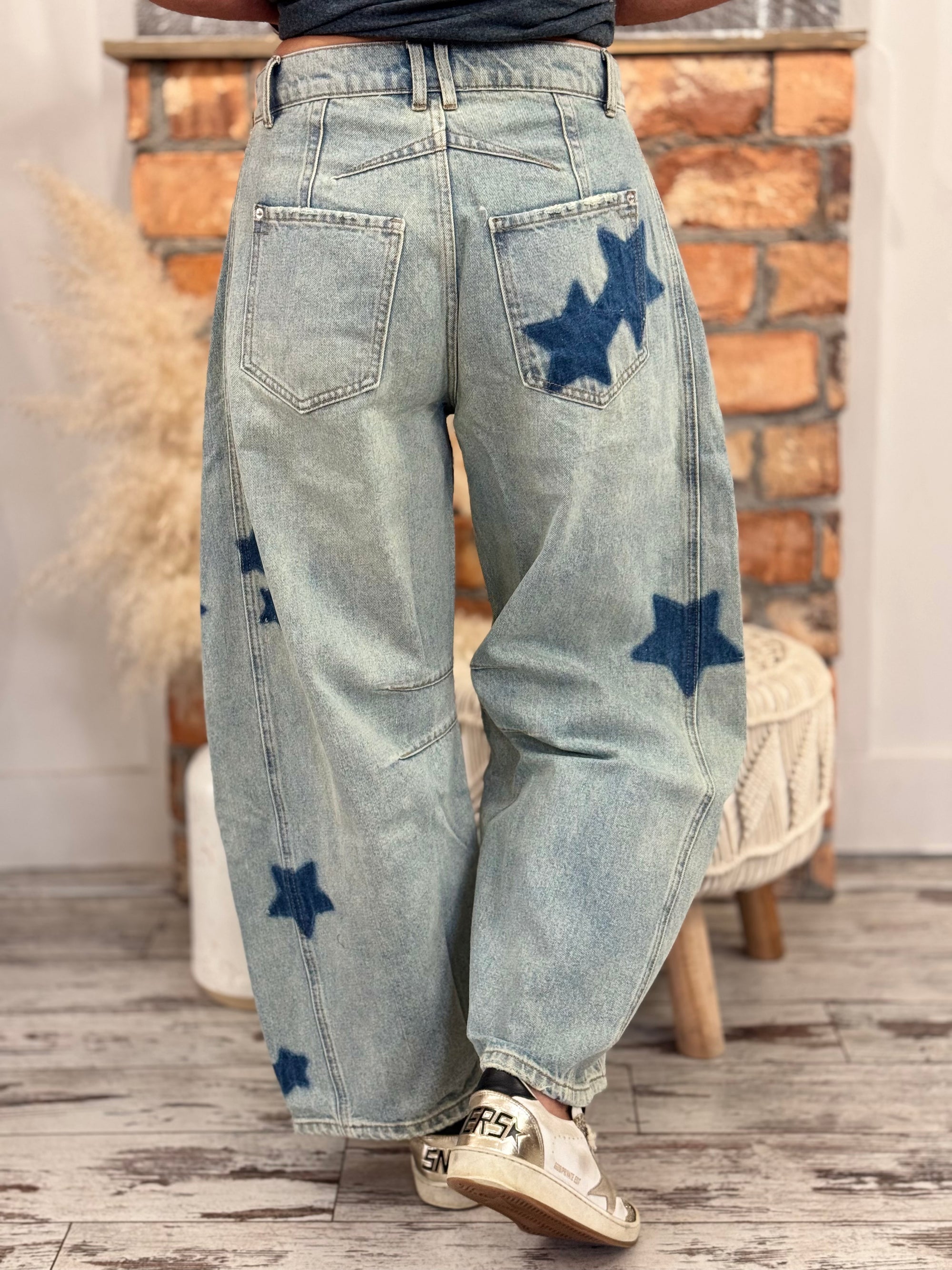 Star Printed Barrel Jeans