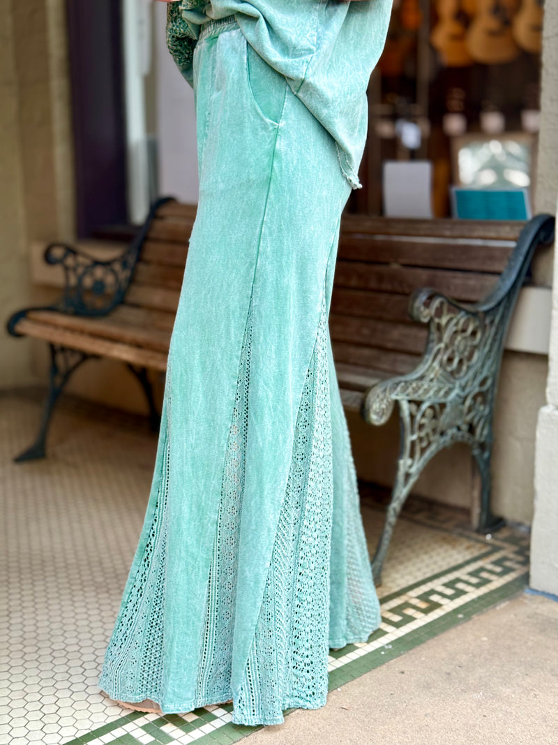 Lace Colorblock Flare Pants | Green