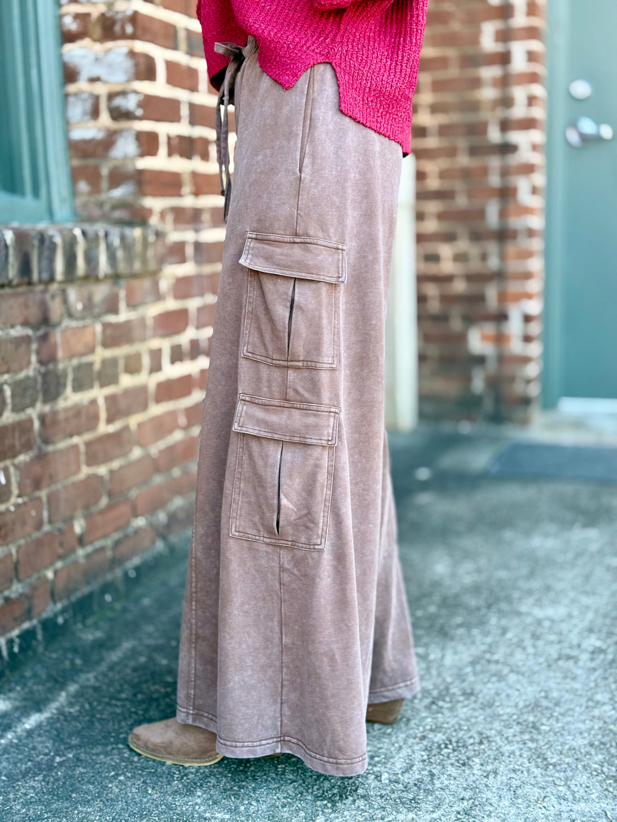 Washed Wide Leg Cargo Pants