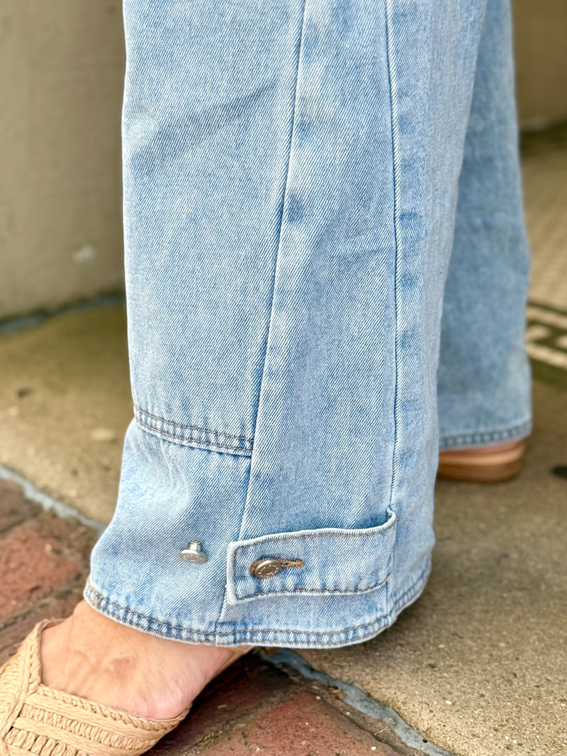 Oversized Pocket Wide Leg Jeans
