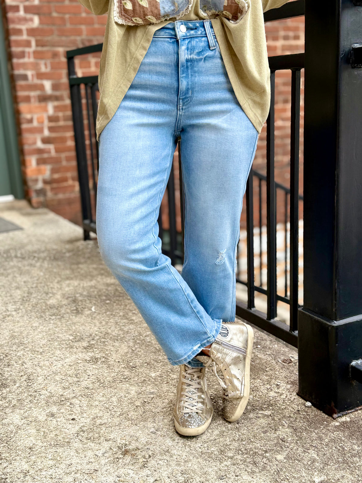 Cropped Straight Leg Jeans