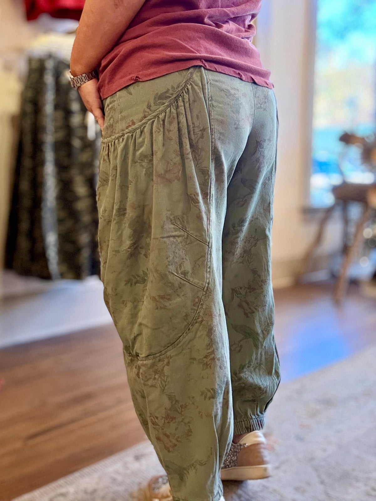 Floral Print Slouchy Cargo Pants