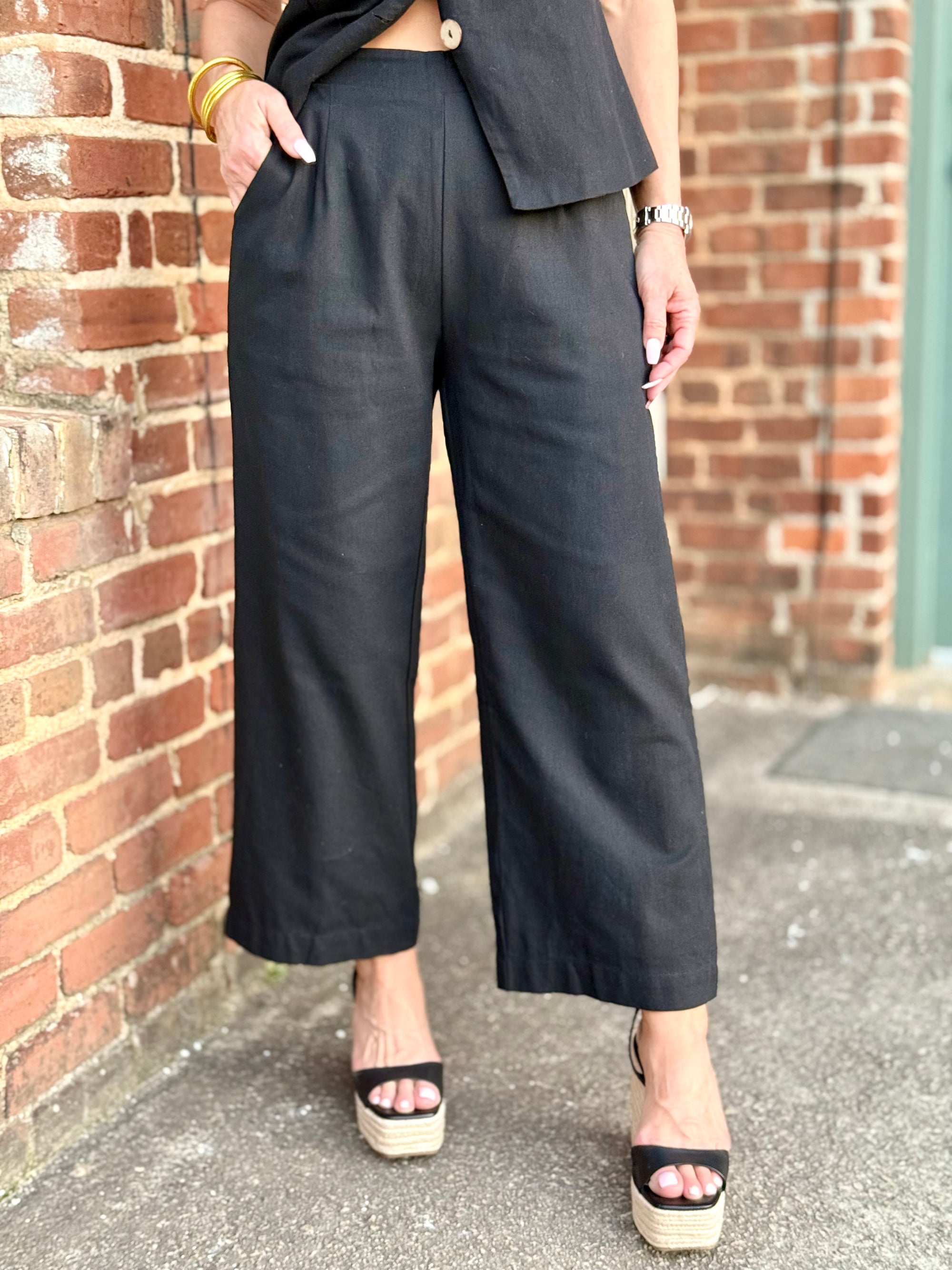 Cropped Wide Leg Linen Pants