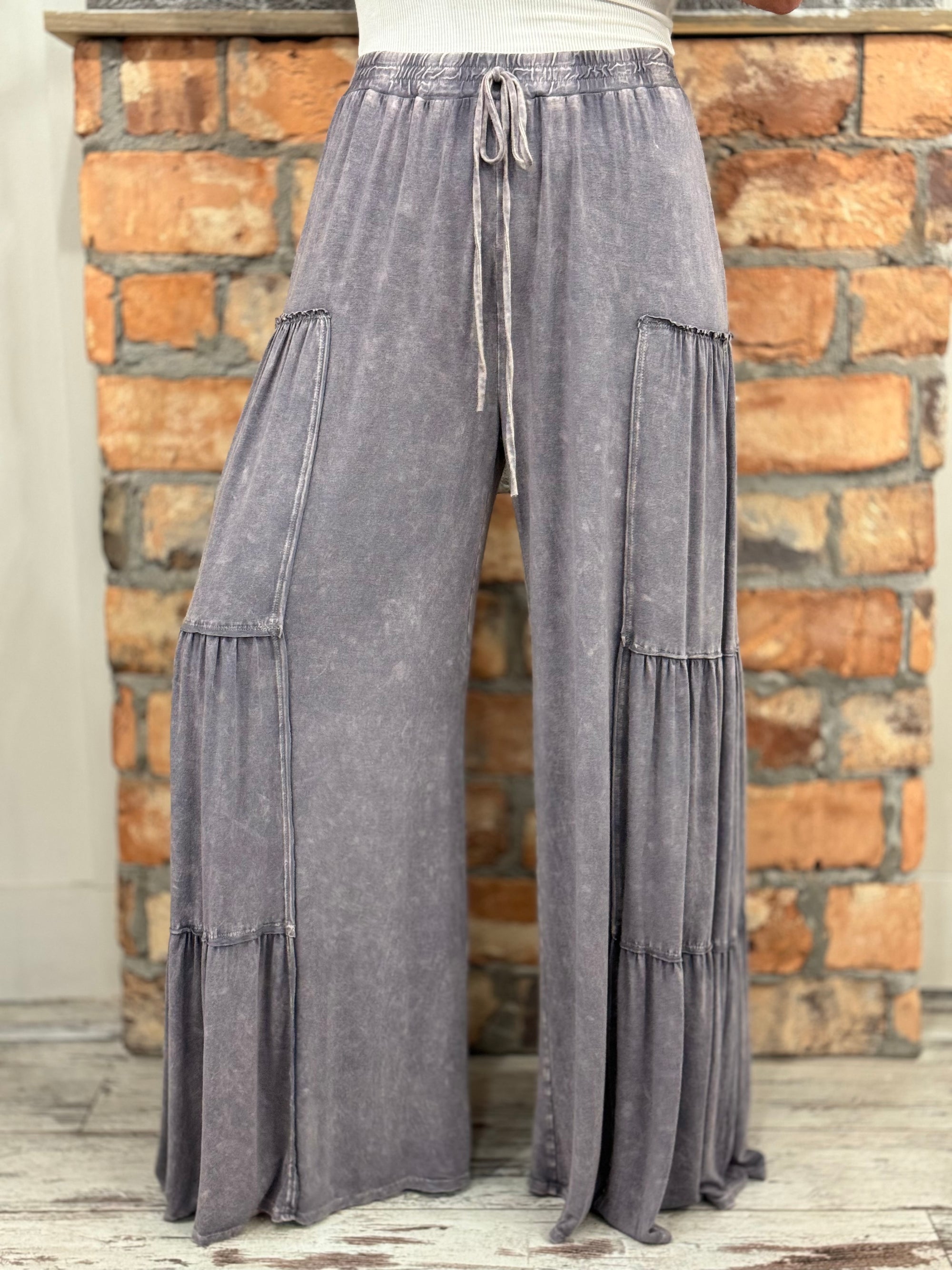 Tiered Washed Wide Leg Pants in Grey