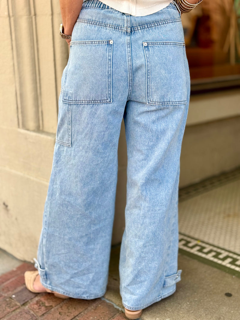 Oversized Pocket Wide Leg Jeans