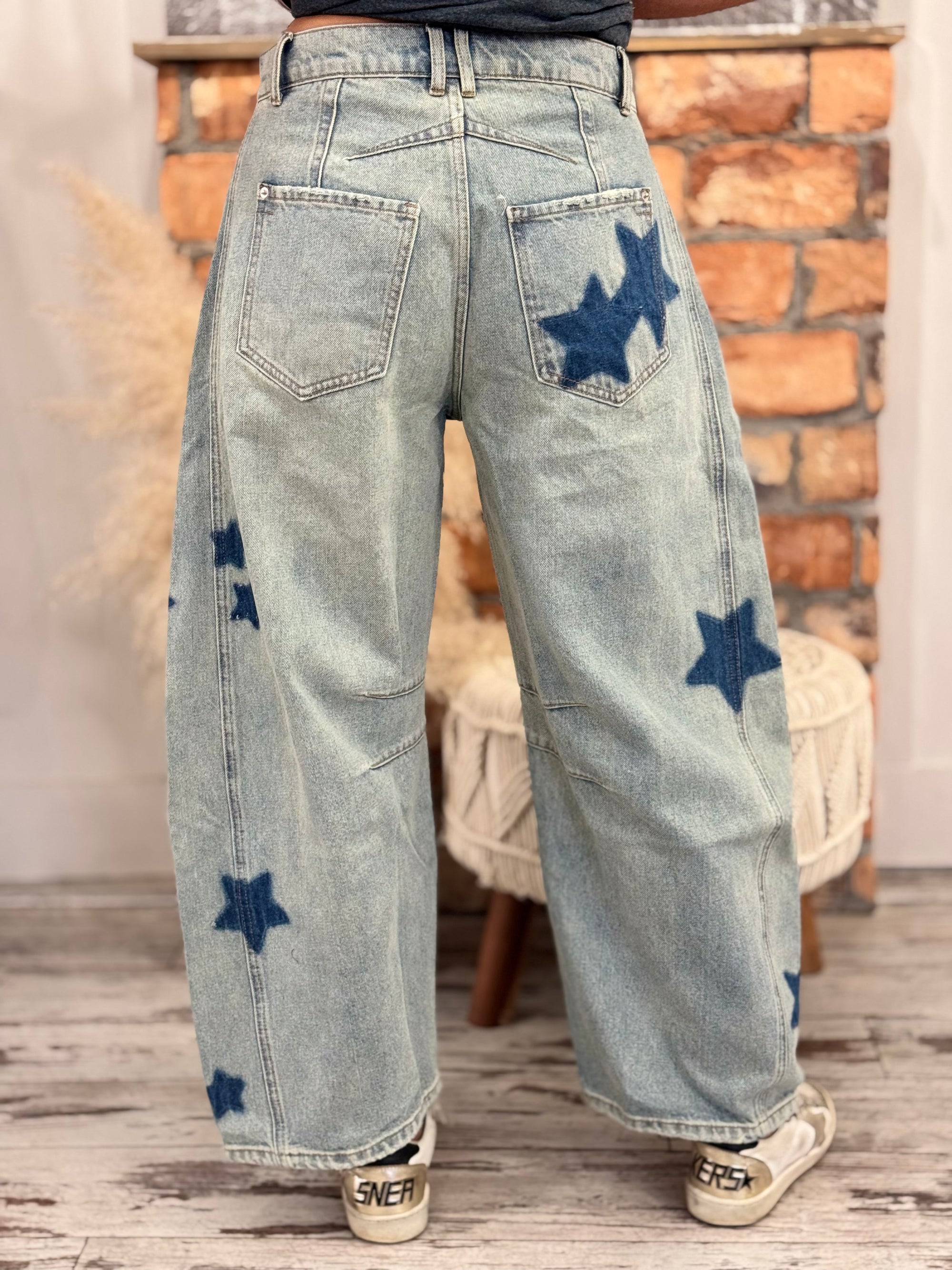 Star Printed Barrel Jeans