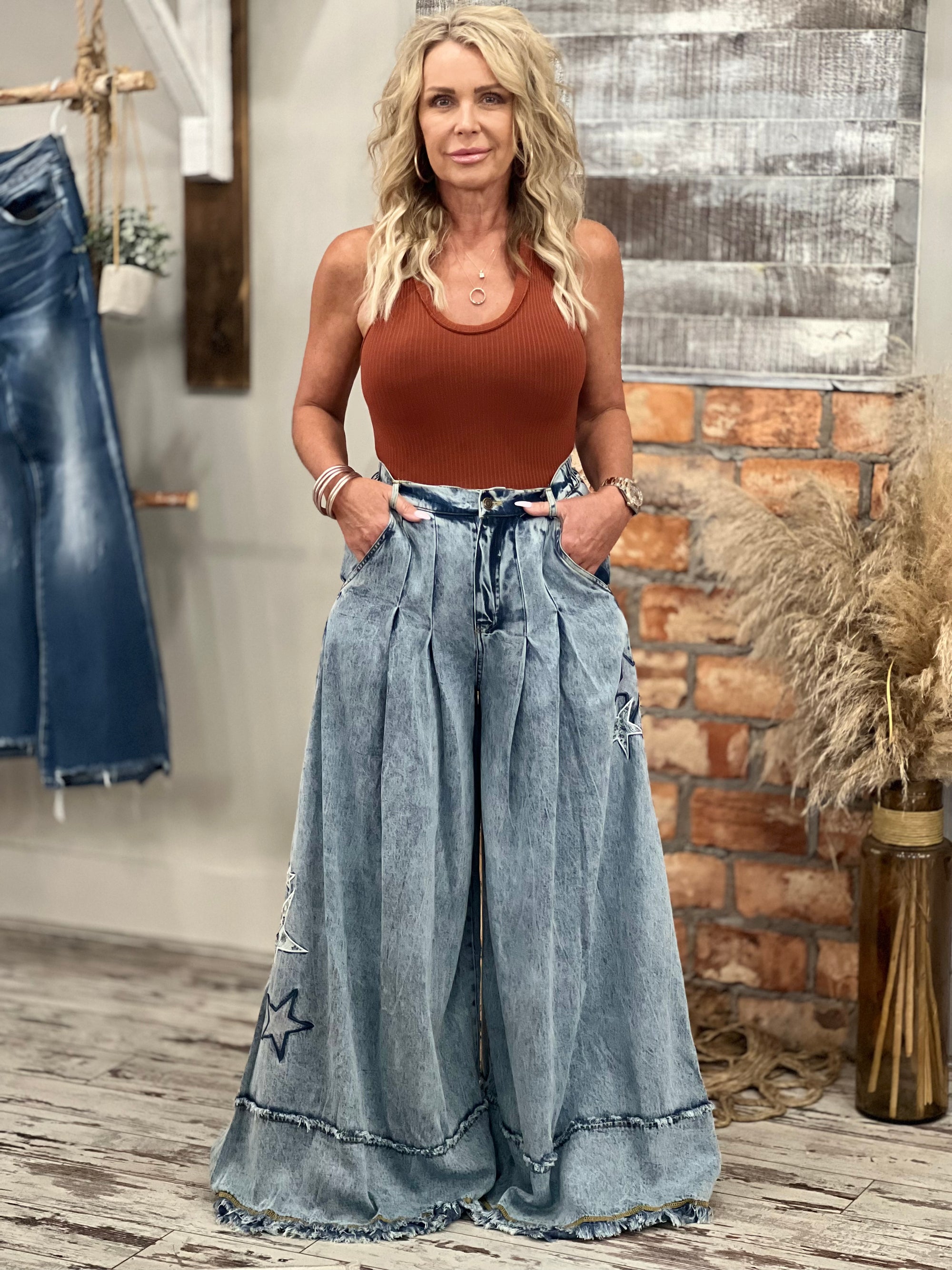 Embroidered Star Wide Leg Frayed Hem Jeans
