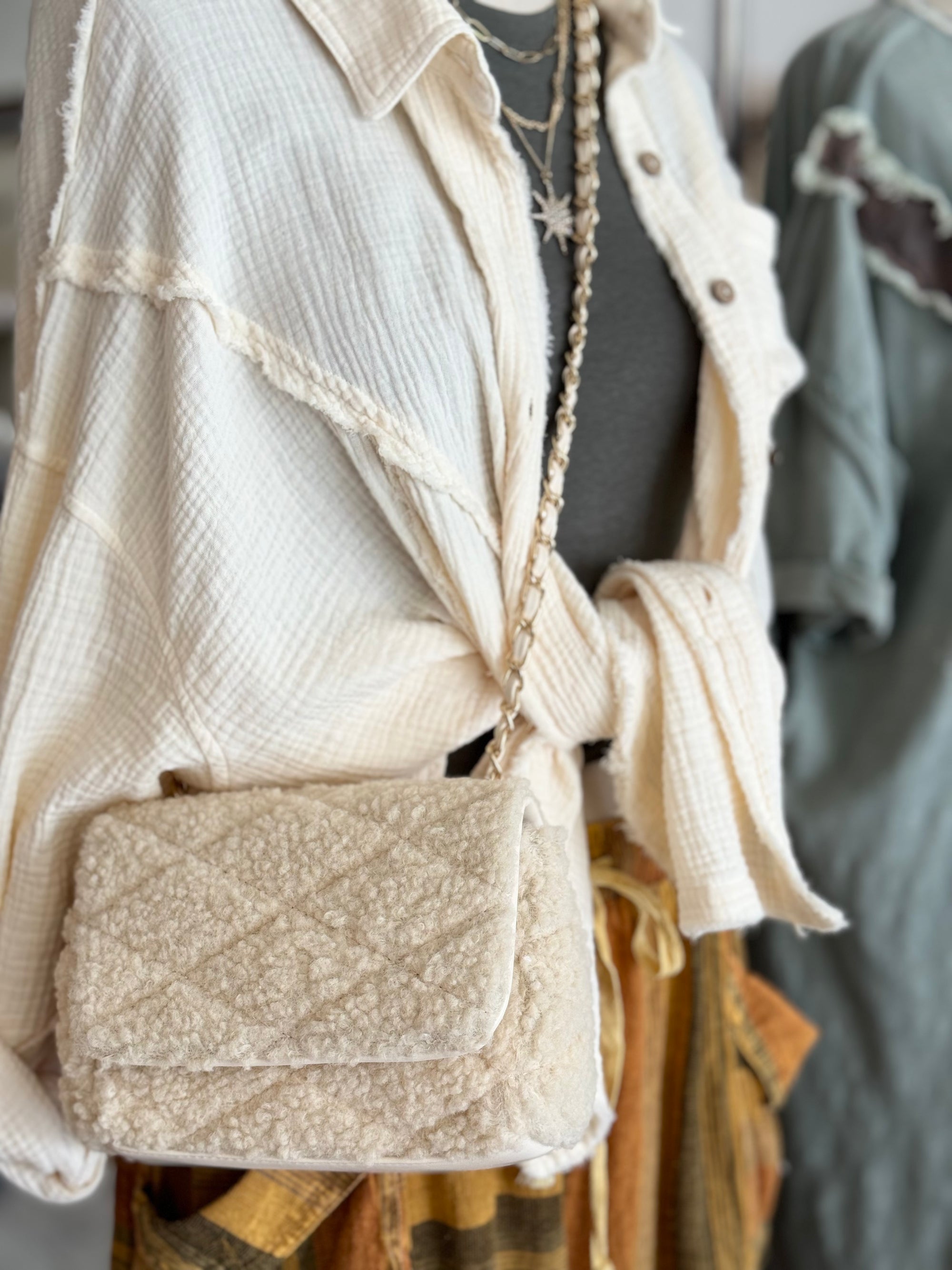 Chain Strap Sherpa Purse in Cream