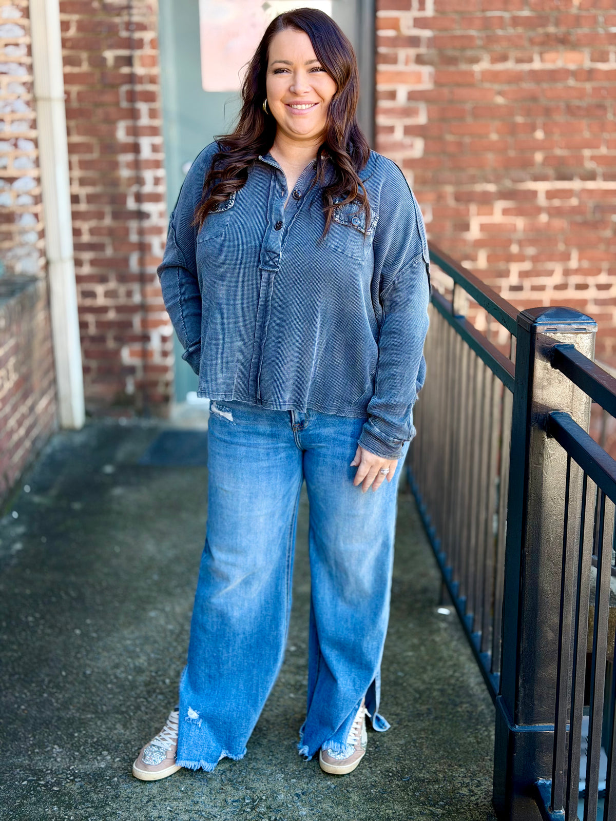 Washed Waffle Henley Top | Black