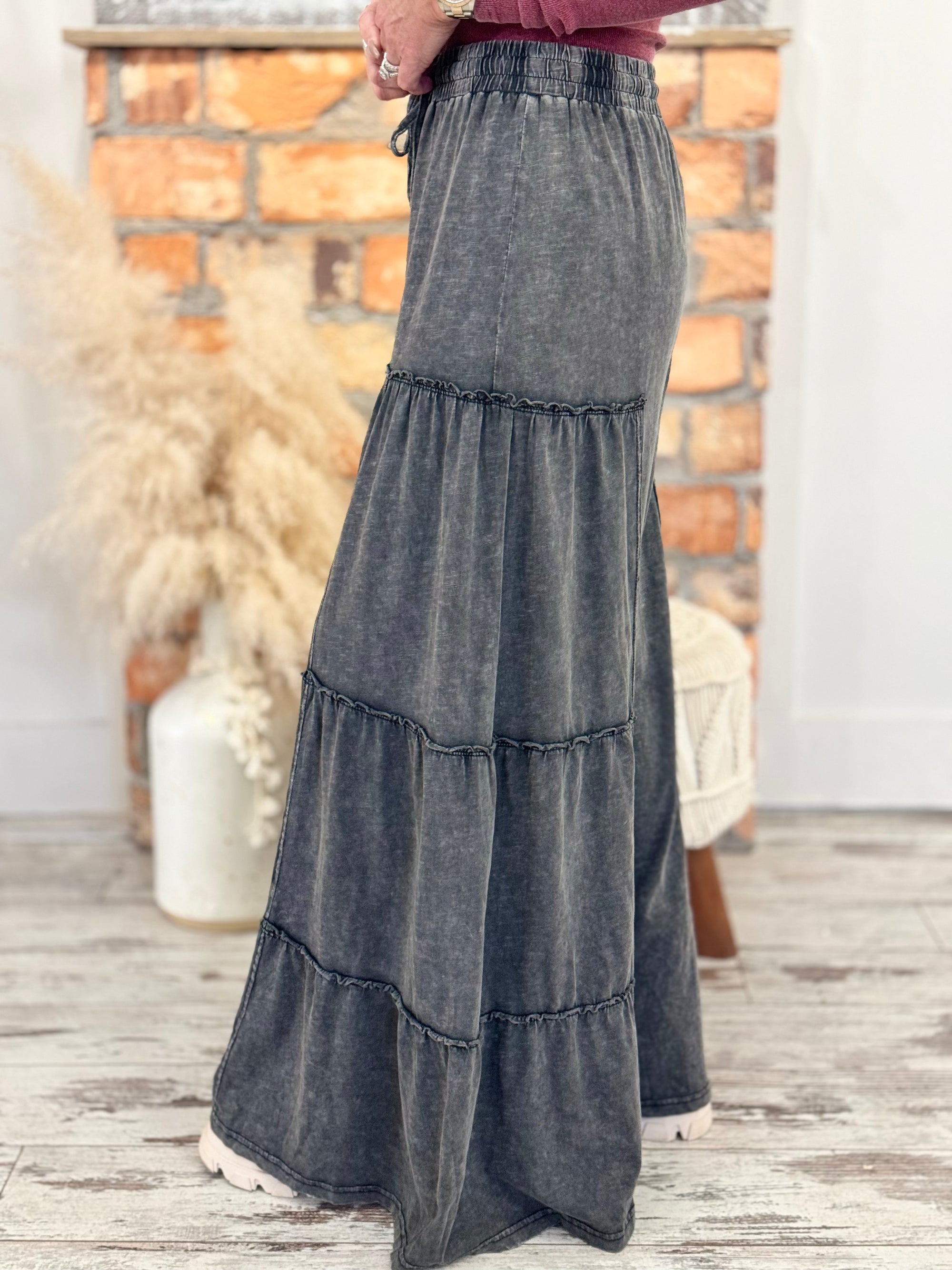 Washed Tiered Wide Leg Pants in Black