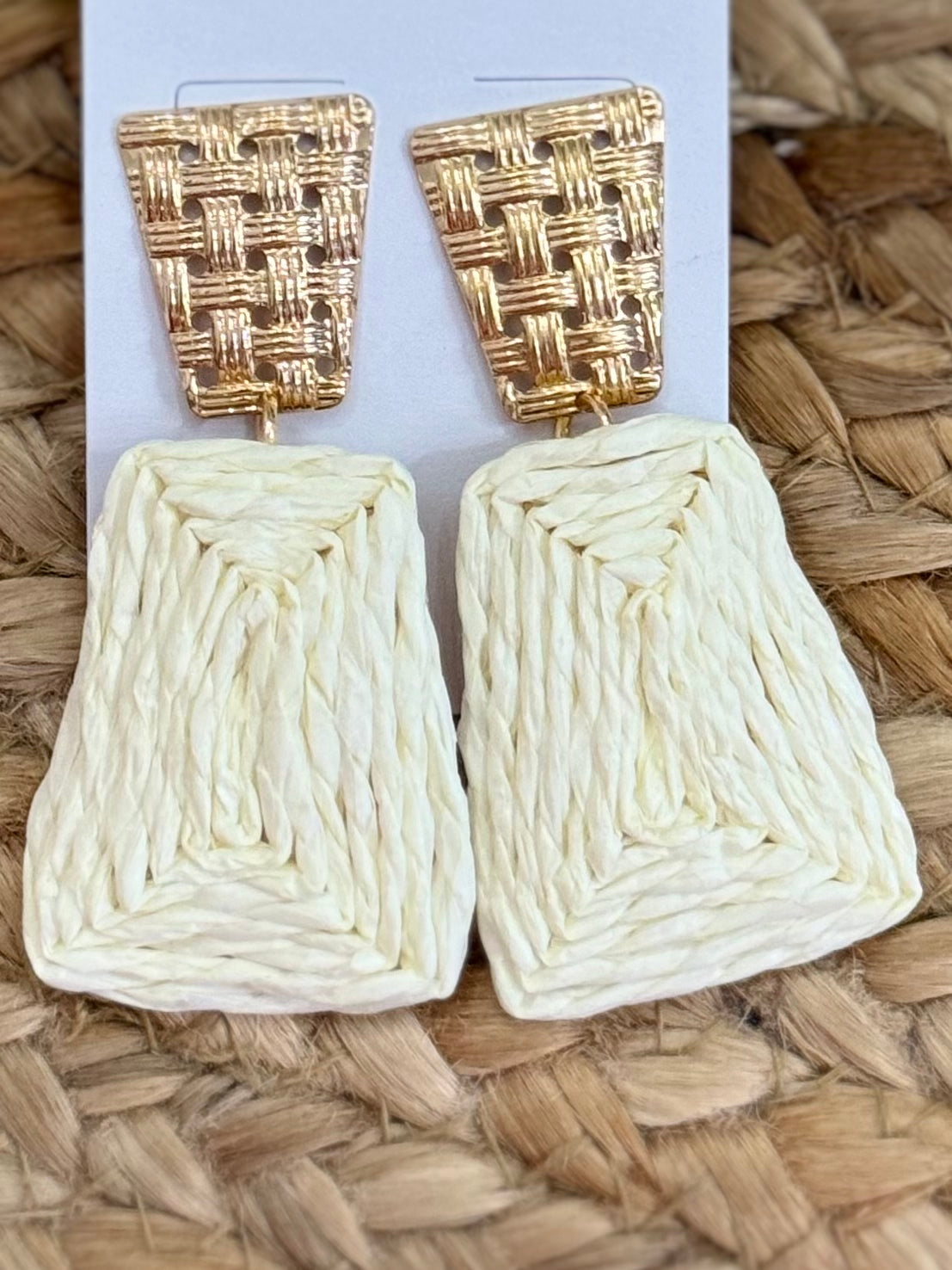 Textured Trapezoid Raffia Earrings in Ivory