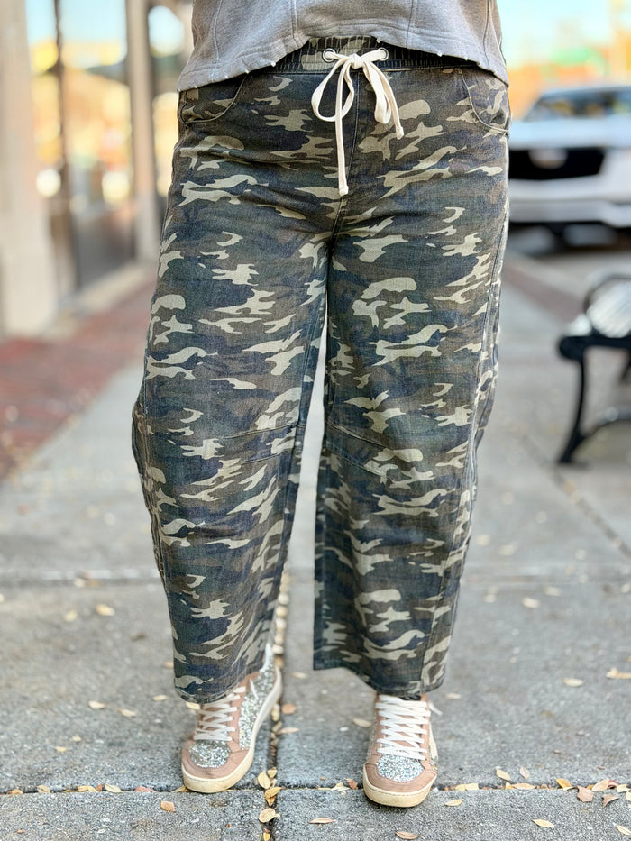 Camo Print Barrel Jeans
