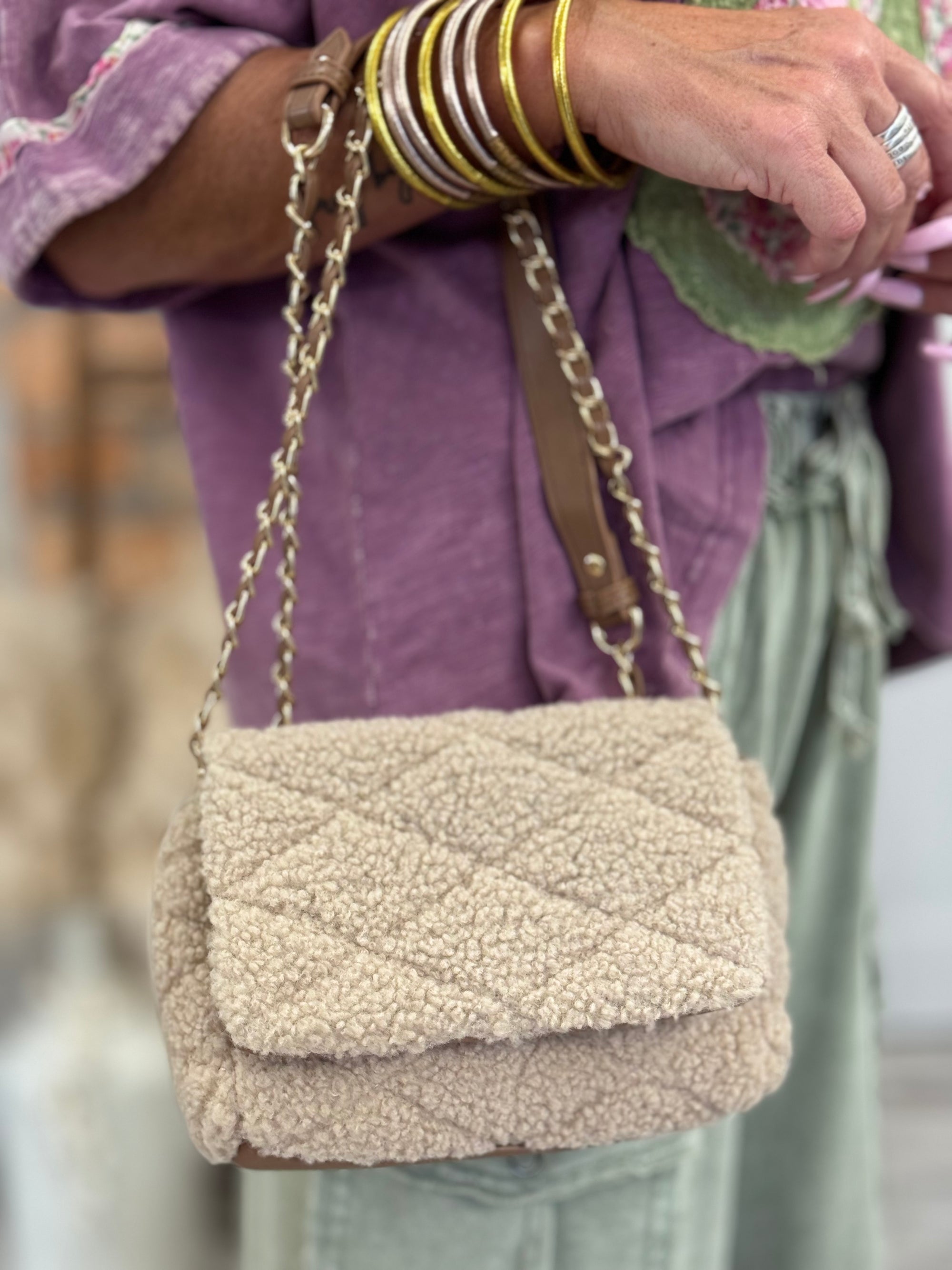 Chain Strap Sherpa Purse in Tan