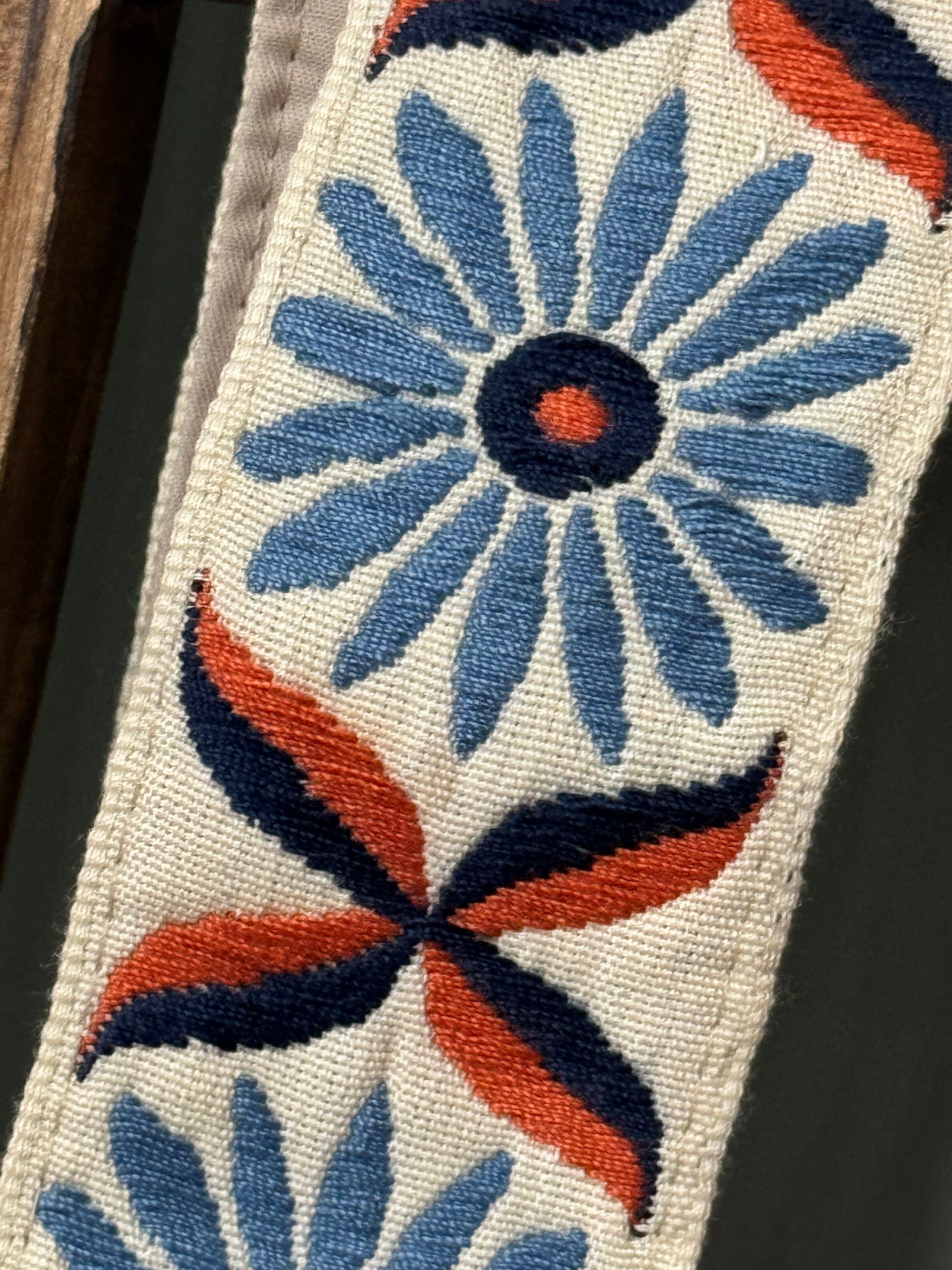 Embroidered Floral O Ring Belt