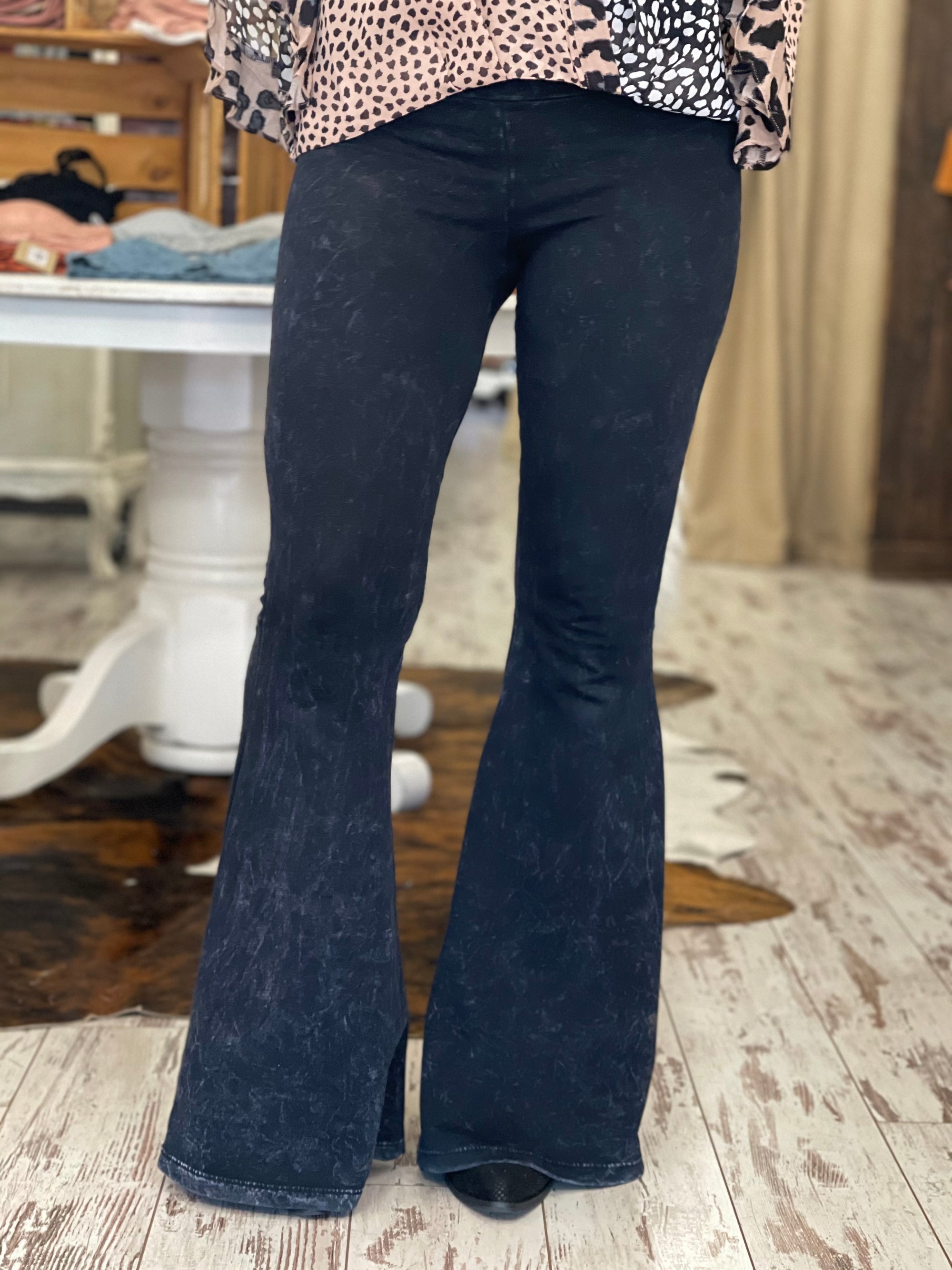 Washed Bell Bottom Flare Pants with Pockets in Black